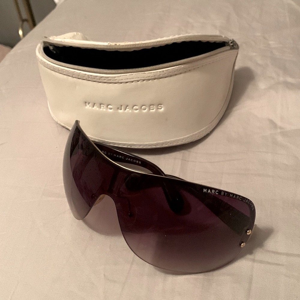 Marc Jacobs sunglasses